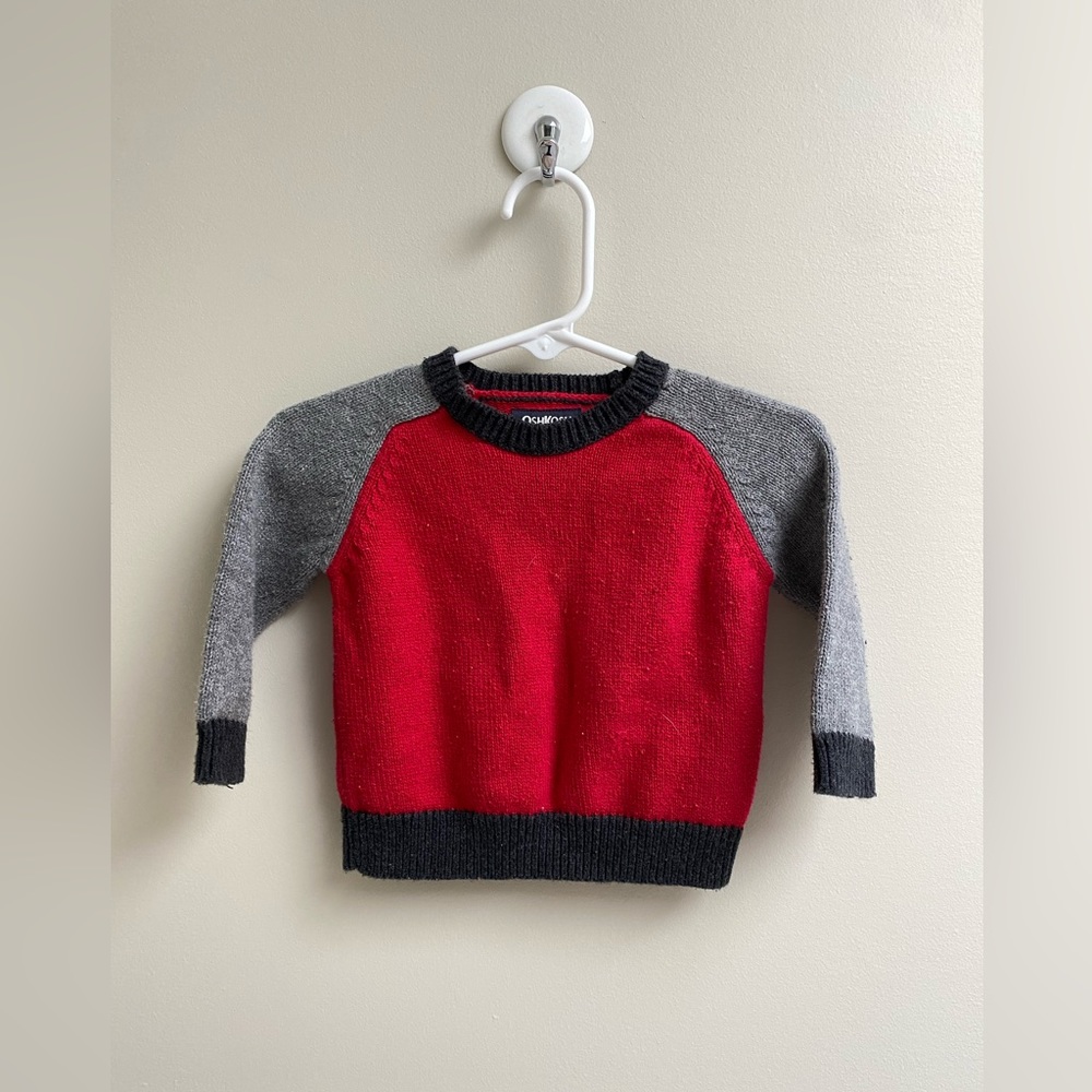 ⚫️5 for $25!⚫️ Oshkosh winter sweater